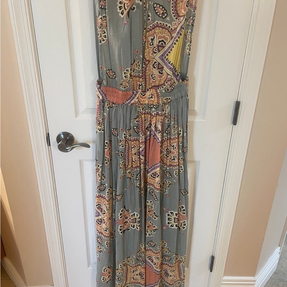 America and Beyond green medallion print Maxi Dress - Picture 6 of 11